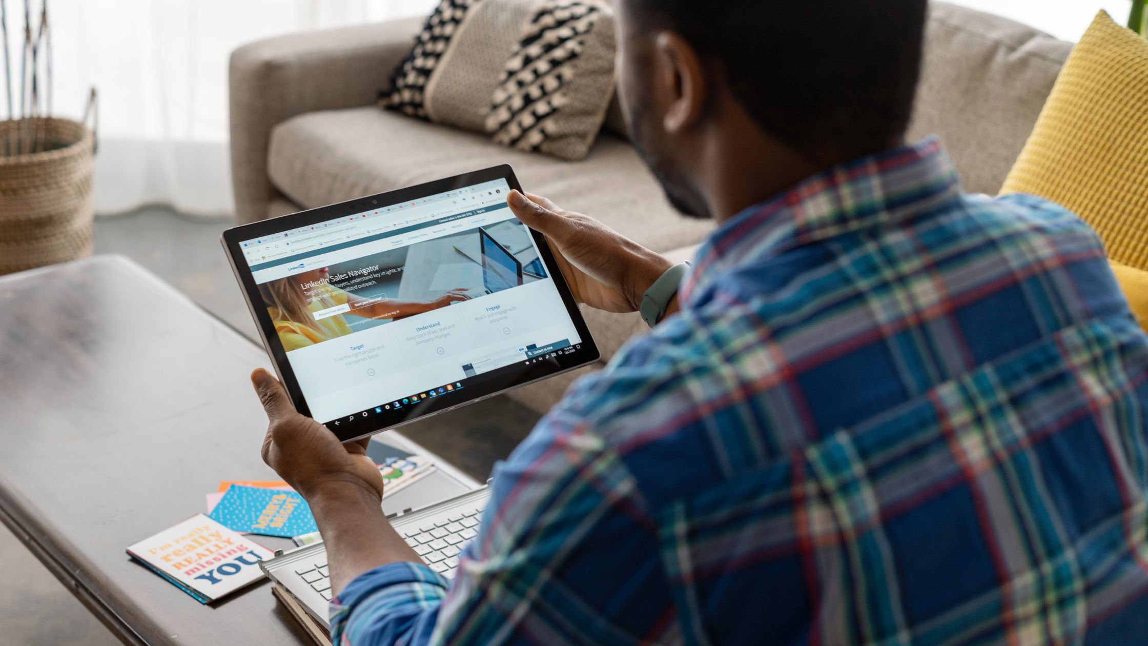 Creating a Winning Sales Pitch: Tips for Crafting a Compelling Message